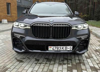 Фото BMW X7