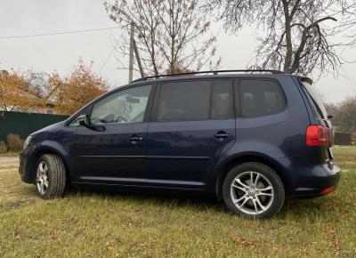 Фото Volkswagen Touran