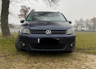 Фото Volkswagen Touran