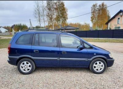 Фото Opel Zafira