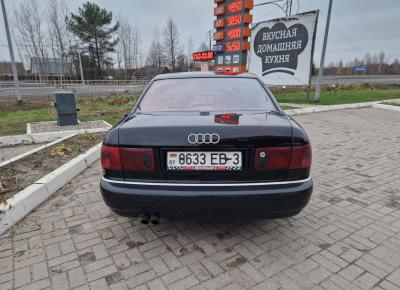 Фото Audi A8