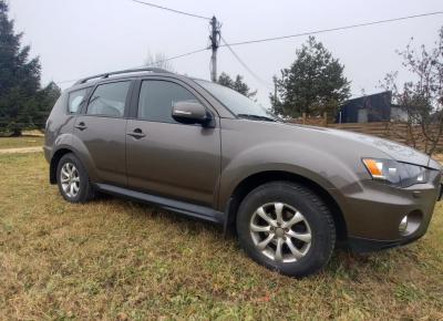 Фото Mitsubishi Outlander