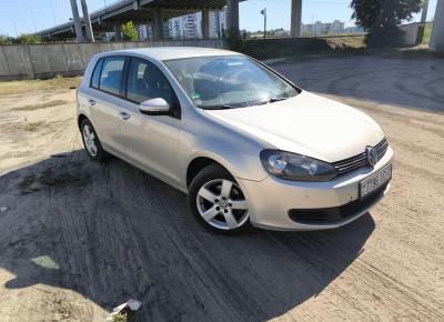 Фото Volkswagen Golf