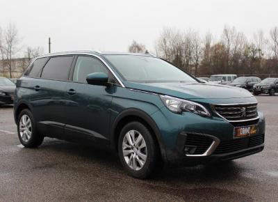 Фото Peugeot 5008