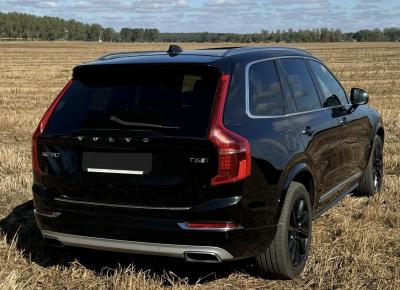 Фото Volvo XC90