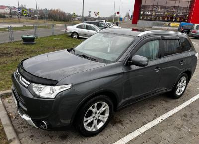 Фото Mitsubishi Outlander