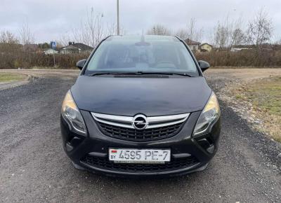 Фото Opel Zafira