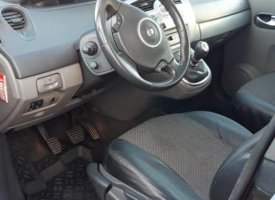 Фото Renault Scenic