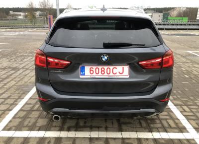 Фото BMW X1