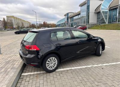 Фото Volkswagen Golf