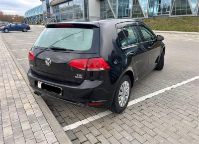 Фото Volkswagen Golf