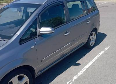 Фото Opel Zafira