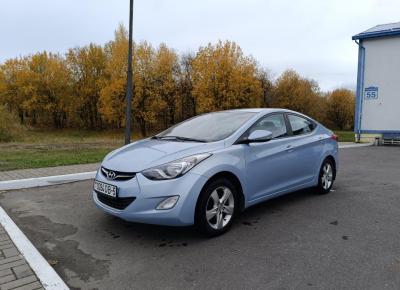 Фото Hyundai Elantra