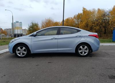 Фото Hyundai Elantra