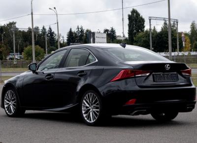 Фото Lexus IS