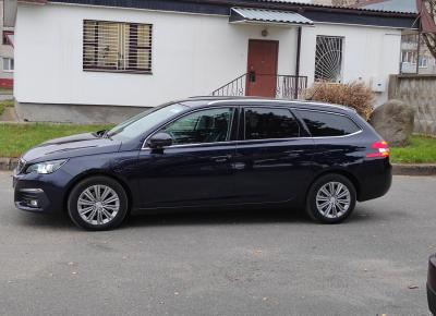 Фото Peugeot 308