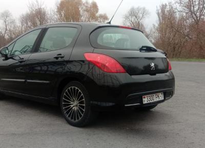 Фото Peugeot 308