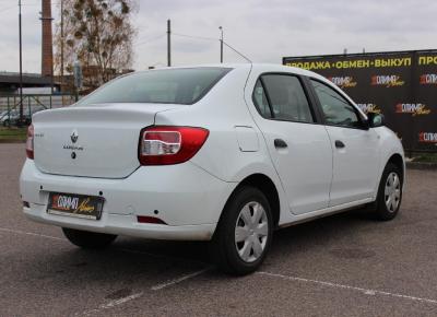 Фото Renault Logan