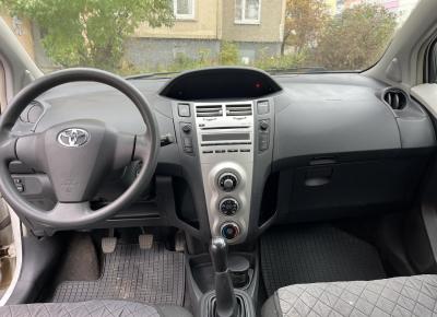 Фото Toyota Yaris