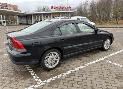 Фото Volvo S60