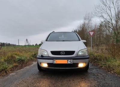 Фото Opel Zafira