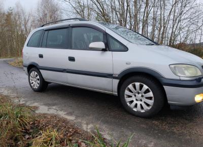 Фото Opel Zafira