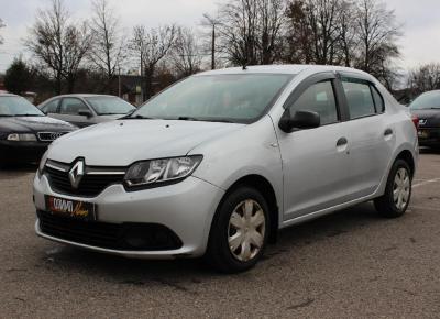 Фото Renault Logan