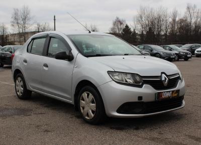 Фото Renault Logan