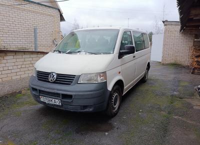 Фото Volkswagen Transporter