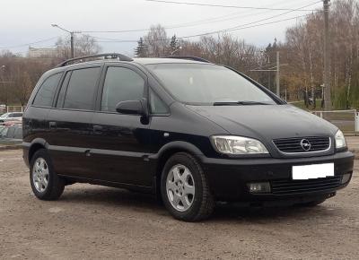 Фото Opel Zafira