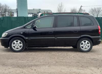 Фото Opel Zafira