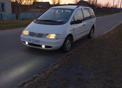 Фото Volkswagen Sharan