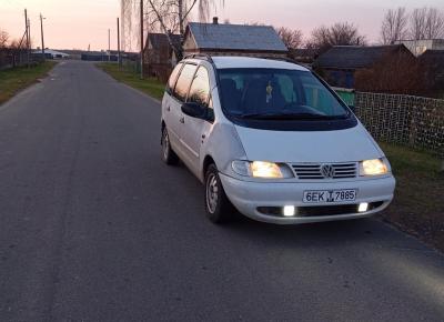 Фото Volkswagen Sharan