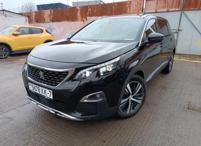 Фото Peugeot 5008