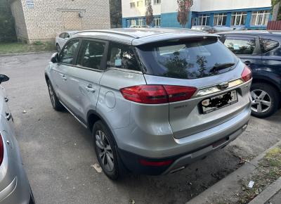 Фото Geely Atlas