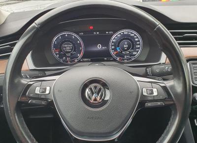 Фото Volkswagen Passat