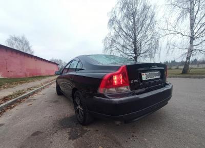 Фото Volvo S60