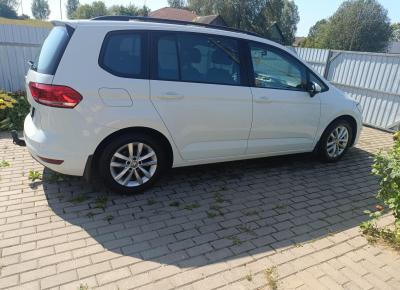 Фото Volkswagen Touran