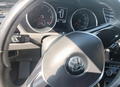 Фото Volkswagen Touran