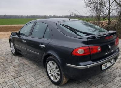 Фото Renault Laguna