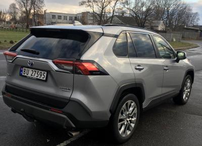 Фото Toyota RAV4