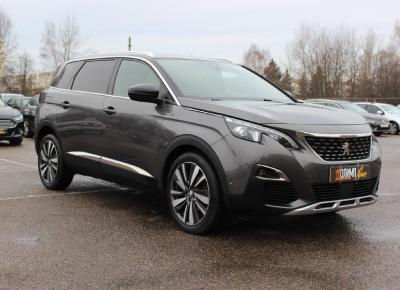 Фото Peugeot 5008