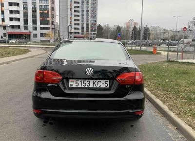 Фото Volkswagen Jetta