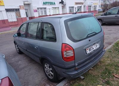 Фото Opel Zafira