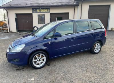 Фото Opel Zafira