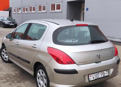 Фото Peugeot 308