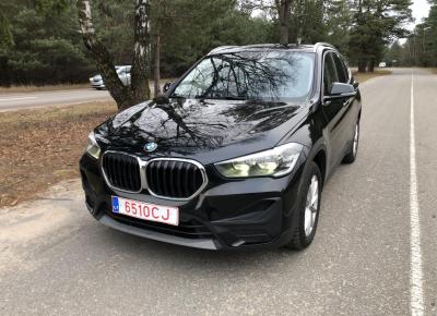 Фото BMW X1