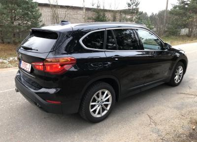 Фото BMW X1