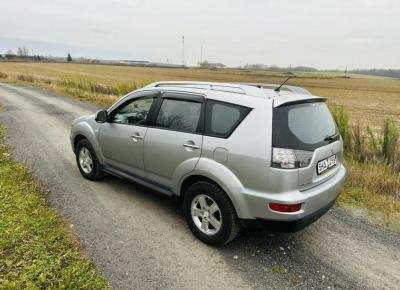 Фото Mitsubishi Outlander