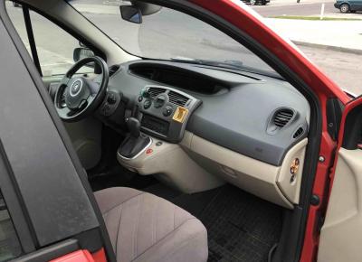 Фото Renault Scenic